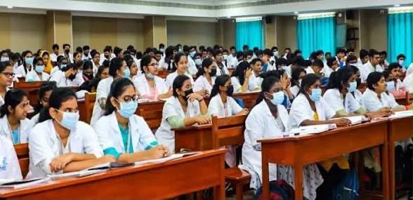 Lecture hall session — Medical and nursing students