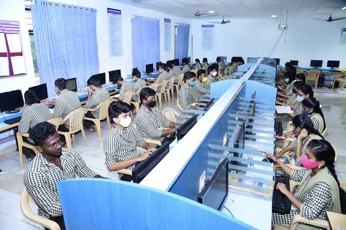 Computer laboratory — Practical training facility